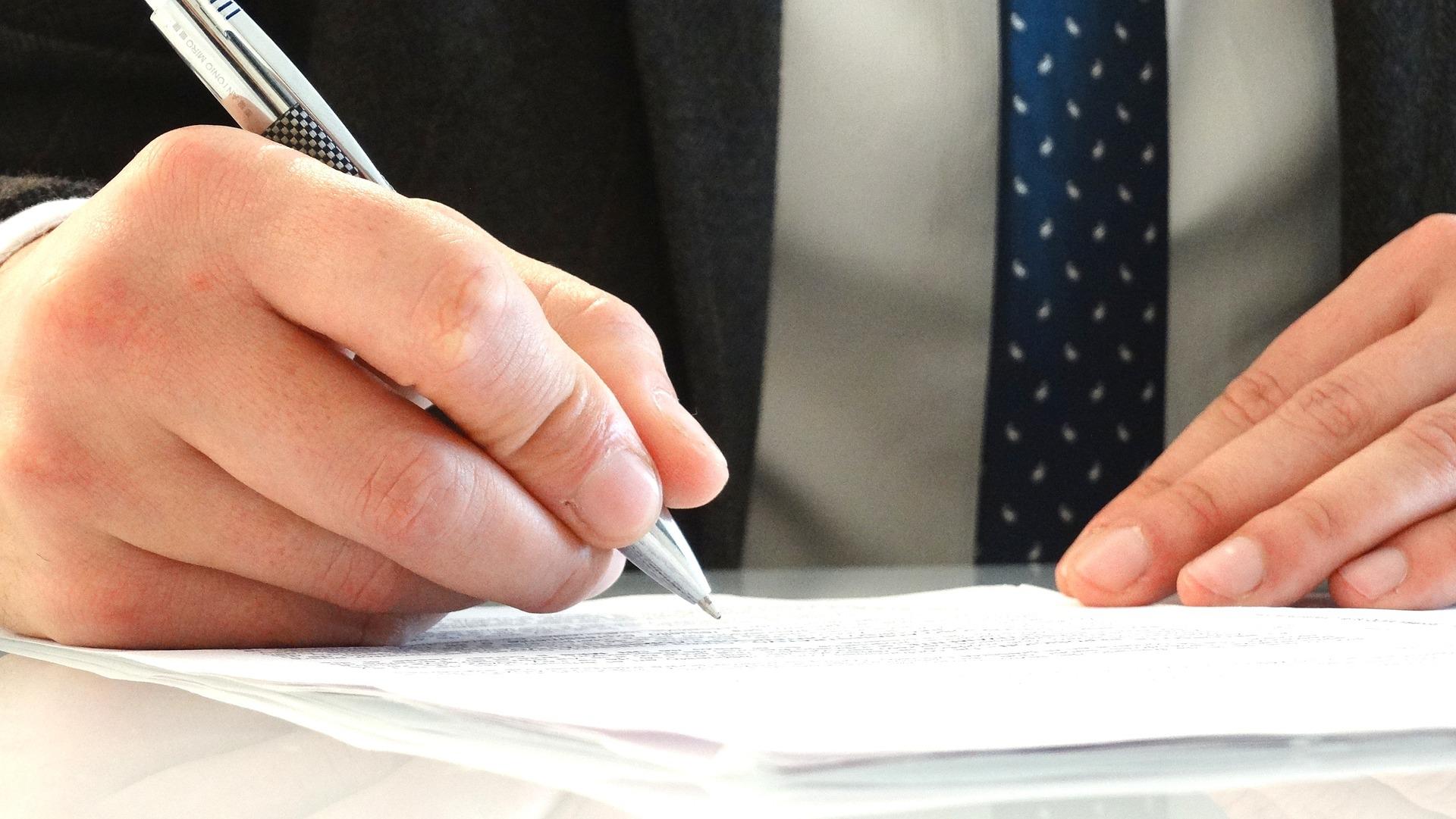 Alexanders Barristers and Attorneys Bermuda - Legal Services
